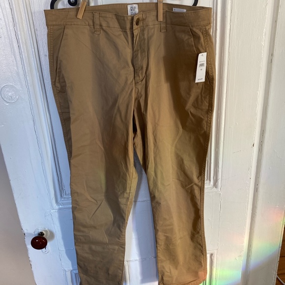 NWT GAP KHAKIS - Picture 3 of 3